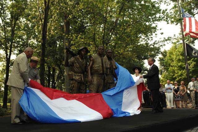 Three Servicemen Statue